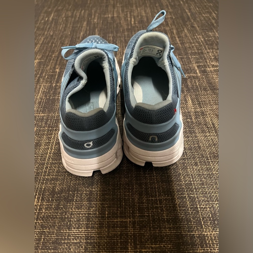 On Running Cloud Women's Light Blue Running Shoe - Picture 7 of 10